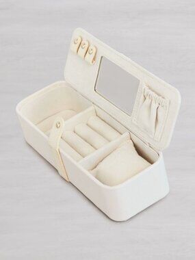 *NEW* Beis 'The Jewelry Case' in Beige - NWOT